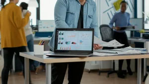 Como identificar empresas com baixa rotatividade de funcionários